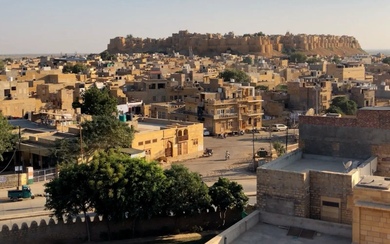 Jaisalmer travel destination in Rajasthan with private tour and transport support