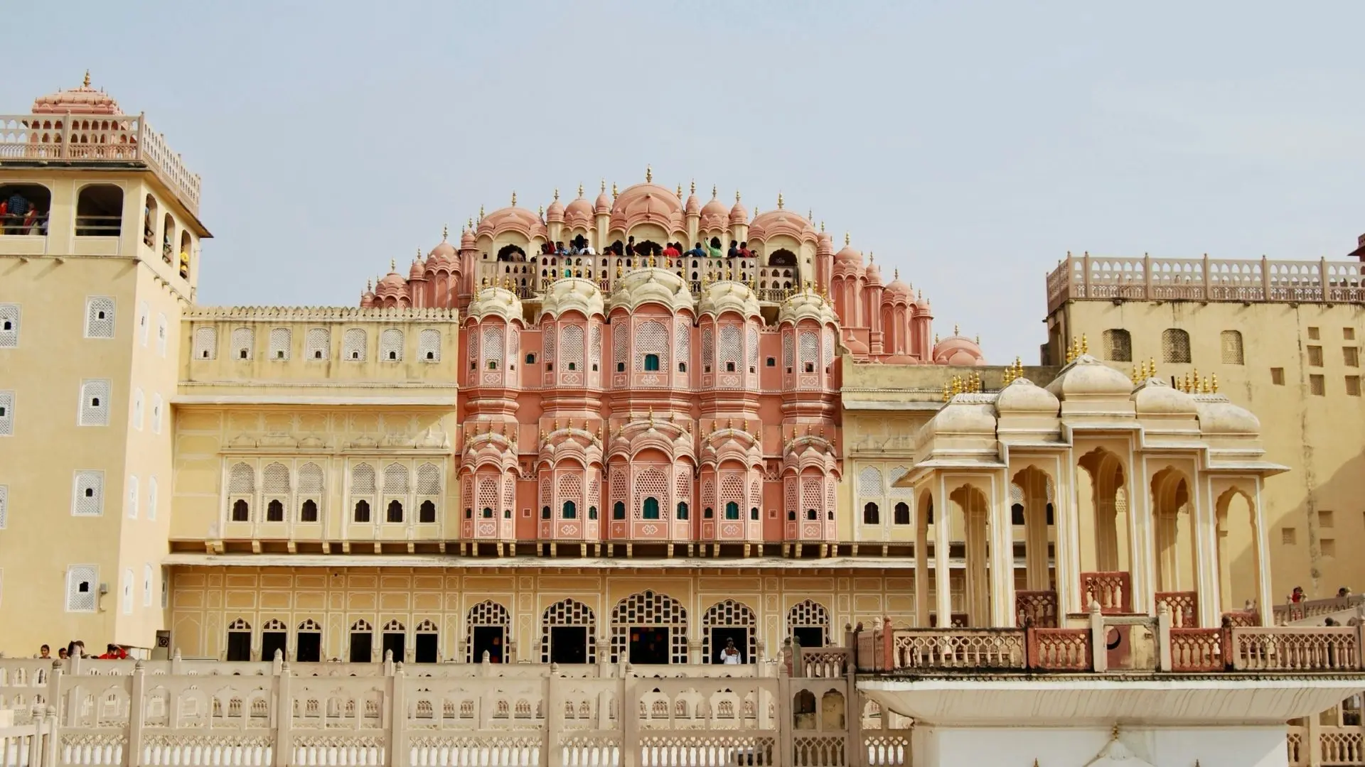 Rajasthan Heritage Route – 7 Days covering Jaipur · Jodhpur · Udaipur with private car, route planning and transport support in Rajasthan
