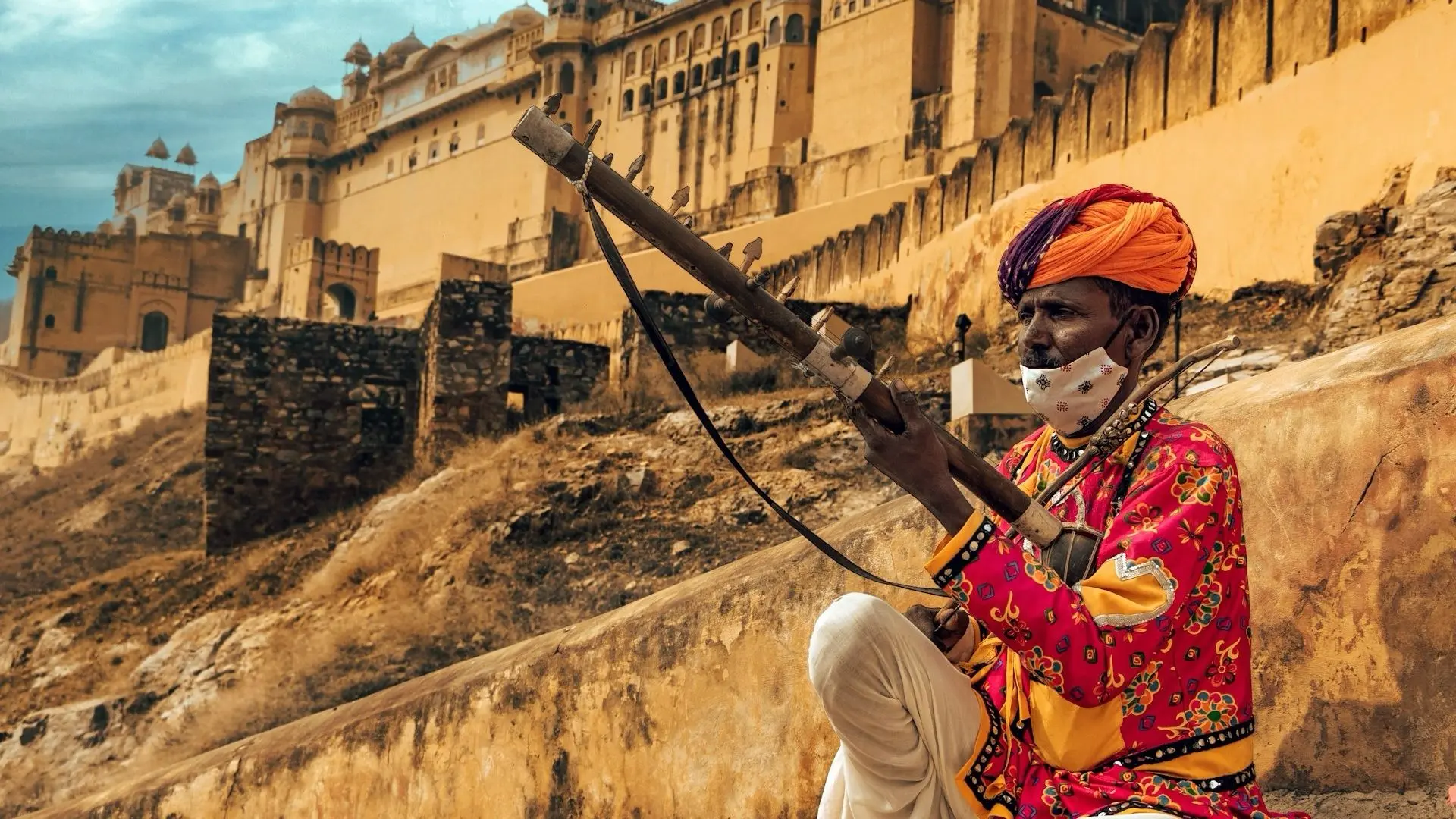 Private Jaipur Highlights Tour covering Jaipur with private car and driver for Golden Triangle India travel